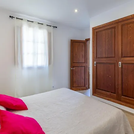 Holiday home Cas Padrins De Ses Tanques *